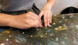 バングル磨き工程