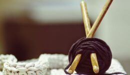 crocheting-1479217_1920