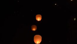 sky-lanterns-2263017_1920