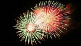 fireworks-227383_1920