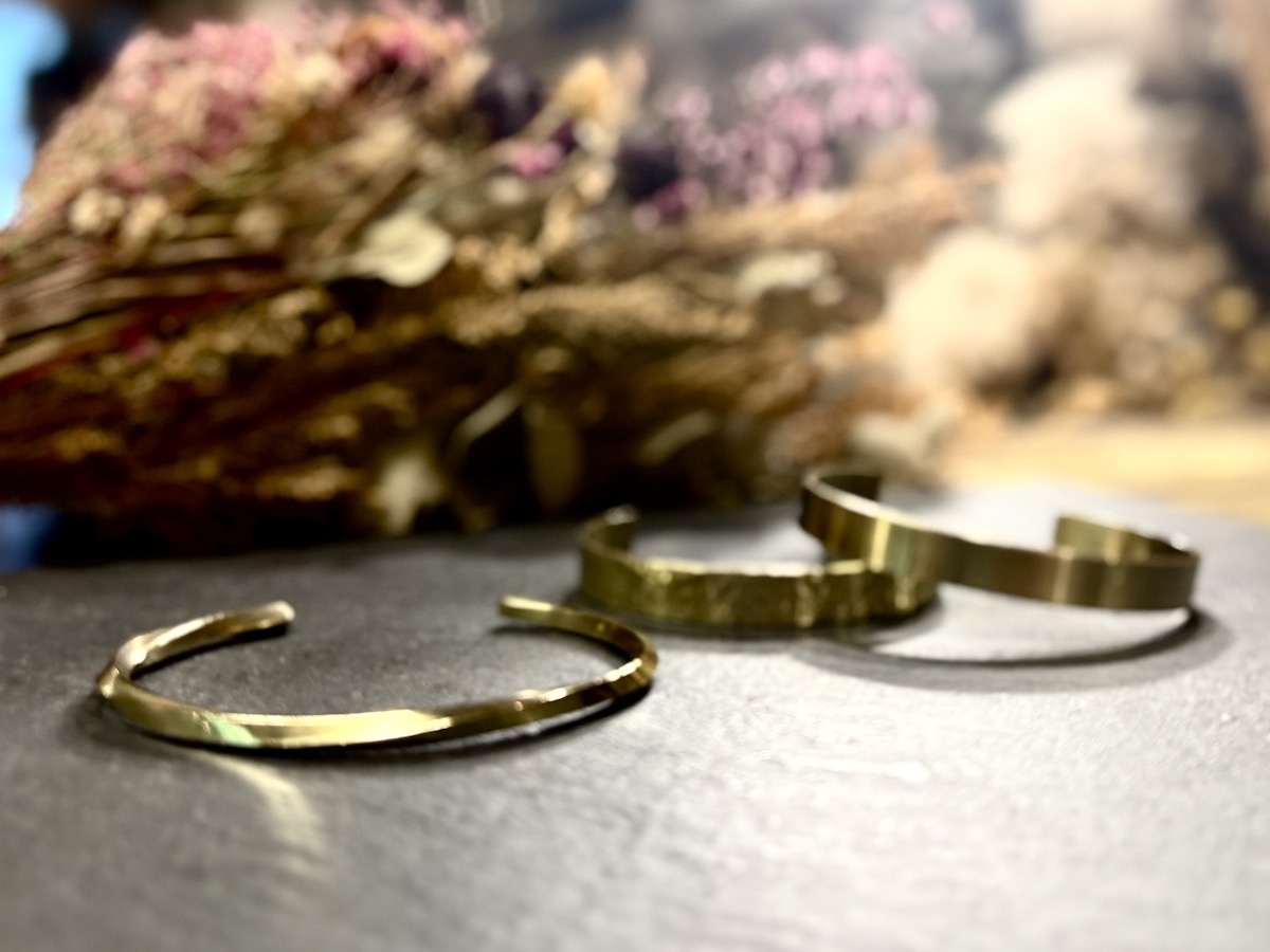 1アンティーク真鍮バングル