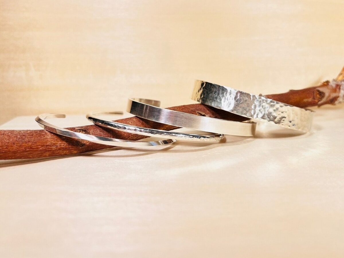 シルバーバングル